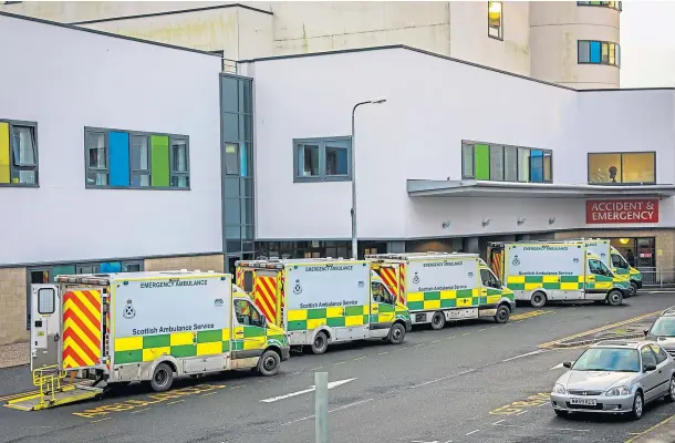  ?? ?? ‘UNACCEPTAB­LE’: New figures show ambulances still face having to wait several hours outside some Scottish hospitals.