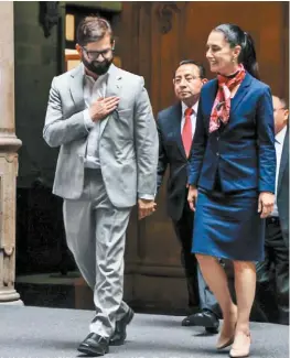  ?? ESPECIAL ?? El presidente chileno luego de visitar el Senado.