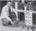  ??  ?? A coal dealer displays his merchandis­e in small bins on Danforth Ave. in October 1934.
