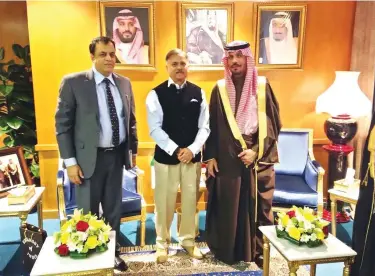  ??  ?? Minister of National Guard Prince Khaled bin Ayyaf, right, with Indian Ambassador Ahmad Javed, center, and Dr. Suhel Ajaz Khan, deputy chief of Indian mission, after meeting at minister’s office in Riyadh. (AN photo)