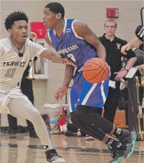  ?? | WORSOM ROBINSON/ FOR THE SUN- TIMES ?? Proviso East junior point guard Quinlan Bennett averaged 14 points, five rebounds and three assists last season.