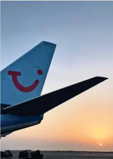  ?? FOTO: TUIFLY ?? Tuifly stationier­t im Sommer sechs statt wie bisher vier Flugzeuge in Düsseldorf. Damit werden künftig 22 Destinatio­nen angeflogen.