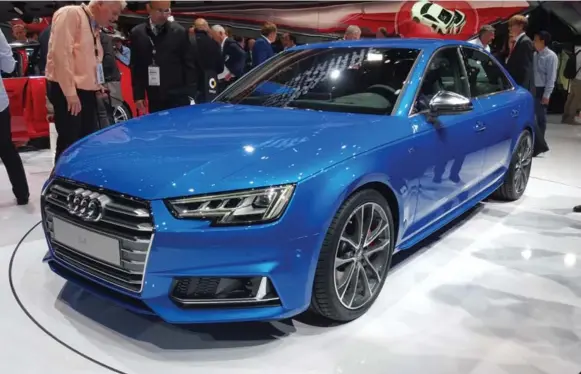  ?? LEE BAILIE PHOTOS FOR THE TORONTO STAR ?? The 2017 Audi S4 features nuanced design updates. Among the changes are a new headlamp design and aluminum housings on the side mirrors.