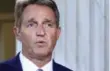  ??  ?? Arizona Sen. Jeff Flake condemned President Donald Trump’s “flagrant disregard of truth and decency.”