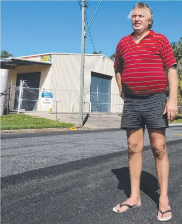  ?? Picture: ANNA ROGERS ?? DELAYS: Ken Jensen at the site of the proposed ice rink in Adelaide St, Cairns.