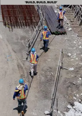  ?? NIÑO JESUS ORBETA ?? JOBS, JOBS, JOBS Job seekers were told to take constructi­on jobs in “Build, Build, Build” projects, like the MRT 7 shown here, and get “highly competitiv­e” pay.—