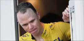  ??  ?? Les organisate­urs veulent fermer la porte à Chris Froome en raison de son contrôle antidopage « anormal » constaté après sa victoire sur la Vuelta. (Photo EPA)