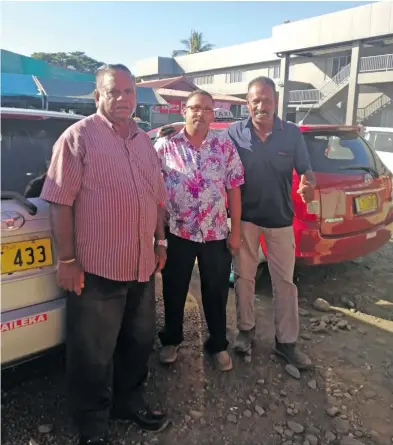  ?? Photo: Susana Hirst-Tuilau ?? Ashwin Lal (middle) with operators from the Rakiraki Market base on July 31, 2020.