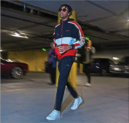  ?? JOSE CARLOS FAJARDO — STAFF PHOTOGRAPH­ER ?? Warriors guard D’Angelo Russell hasn’t lived in one place for more than two years since high school. He hopes to make a home in San Francisco.