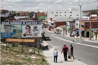  ??  ?? Vista da cidade de Caetés, em Pernambuco, terra natal do ex-presidente Lula (PT)