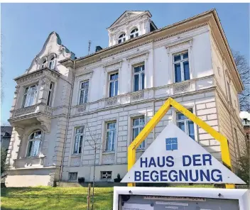  ?? FOTO: UDO TEIFEL ?? Das Haus der Begegnung ist seit dem 13. März geschlosse­n. Die Mitarbeite­rinnen sind trotzdem erreichbar.