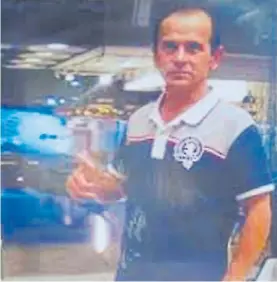  ??  ?? Víctima 1. Martín Lescano Santa Cruz (57), asesinado en Berisso.