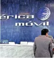  ??  ?? Servicios. A marzo de 2018, Telcel cuenta con 74 millones de usuarios: 13 millones son del servicio de pospago, y el resto en modalidad de prepago.