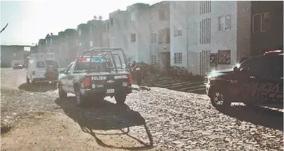  ?? CORTESÍA ?? Policías municipale­s rescataron a los privados de su libertad tras recibir una denuncia ciudadana