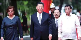  ?? (PCOO) ?? Presidenti­tal daughter and Davao City Mayor Sara Duterte with Presidents Xi Jinping and Rodrigo Duterte.