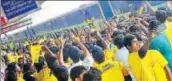  ?? TWITTER/CSK ?? ▪ A sea of yellow as CSK fans board the special train from Chennai to watch their team’s ‘home’ game vs Royals in Pune.