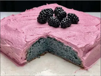  ?? (Arkansas Democrat-Gazette/Kelly Brant) ?? Fresh Blackberry Cake With Blackberry Buttercrea­m