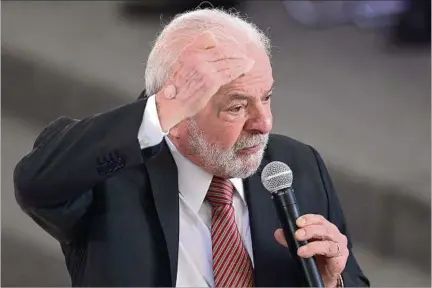 ?? ?? DIFICULTAD­ES.
El presidente Luiz Inácio Lula de Silva no cuenta con mayoría en el Congreso, lo que moderaría su tendencia populista.