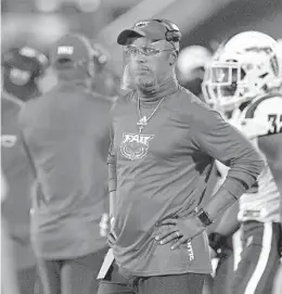  ?? MICHAEL LAUGHLIN | SUN SENTINEL ?? FAU wrapped up its first year under Willie Taggart with a loss to Southern Miss to finish the regular season with a 5-3 record.