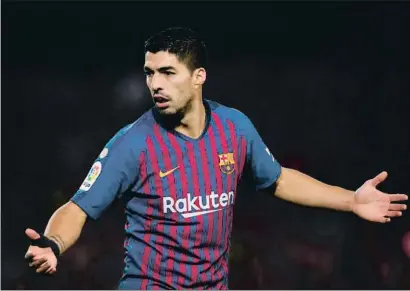  ?? LLUIS GENE / AFP ?? Un cansado Luis Suárez no tuvo su mejor noche el miércoles contra el Real Madrid