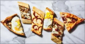  ?? STACY ZARIN GOLDBERG /THE WASHINGTON POST. ?? The relationsh­ip between pizza and pide is no doubt part of the reason that pide is becoming a hit in America.