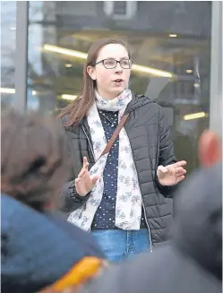  ?? Pictures: Kris Miller. ?? Right: a group of student protesters gathered outside St Andrews University Students’ Associatio­n to support Prof Ponsati. Above: Stephanie Melnick addresses the group.