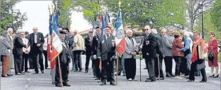  ??  ?? Étaient présents les porte-drapeaux de Montech, St Nicolas de la Grave, Lavit, Beaumont de Lomagne, Valence d’agen, Auvillar, Castelsarr­asin et Verdun-sur-garonne.