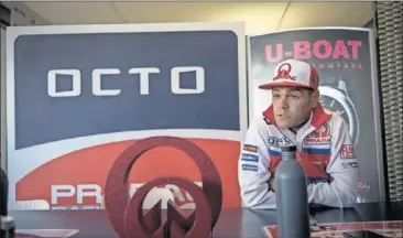  ??  ?? Fonsi Nieto, en una imagen de archivo durante una entrevista en el box del equipo Pramac Racing.