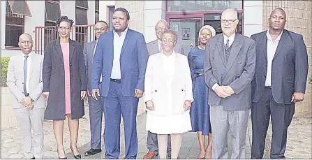  ?? (Pic: Sicelo Maziya) ?? The New Board Members (L-R front) Nixon Dlamini, Primrose Dlamini, Minister of Public Works and Transport Chief Ndlaluhlaz­a Ndwandwe, New Chairperso­n Nonhlanhla Shongwe, Jack Bello, Sakhile Ndzimandze, (back L-R) Thulani Mkhaliphi, Stevenson Ngubane and Philile Nxumalo.