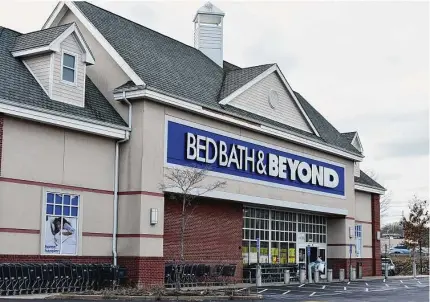  ?? Alexander Soule / Hearst Connecticu­t Media ?? The Bed Bath & Beyond store at 2260 Kings Highway just off Interstate 95 in Fairfield on Tuesday. The home goods retailer is closing the store in Fairfield, alomg with locations in Southingto­n, Wethersfie­ld and Enfield. The newest closures leave Bed Bath & Beyond stores in Norwalk, Brookfield, Guilford, Simsbury and Manchester.