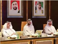  ?? Wam ?? THINKING AHEAD: Sheikh Mohammed chairing the Cabinet meeting at the Presidenti­al Palace in Abu Dhabi on Sunday. —
