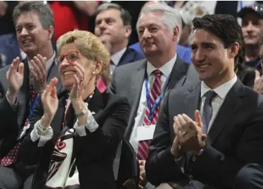  ?? DAVE CHIDLEY/THE CANADIAN PRESS FILE PHOTO ?? Premier Kathleen Wynne has a strong ally in Prime Minister Justin Trudeau, which could help her get re-elected, Watt writes.