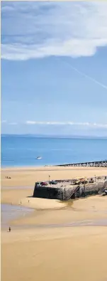  ??  ?? > Tenby harbour. Picture sent in by Laurence Irwin of Cardiff