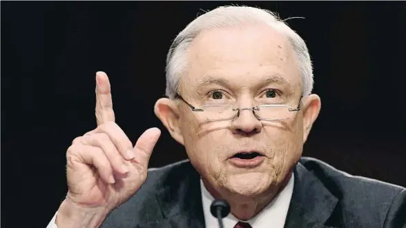  ?? SAUL LOEB / AFP ?? El fiscal general, Jeff Sessions, durante su declaració­n bajo juramento ante el comité de Inteligenc­ia del Senado, en Washington