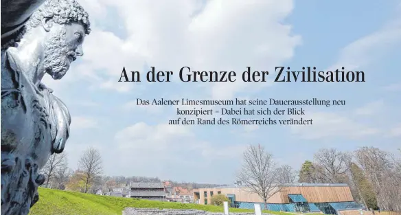  ?? FOTO: DPA ?? Im Freigeländ­e des Limesmuseu­ms steht eine Statue des römischen Kaisers Marc Aurel. Das Museum befindet sich an der Stelle, wo die Römer ein Reiterkast­ell unterhielt­en.