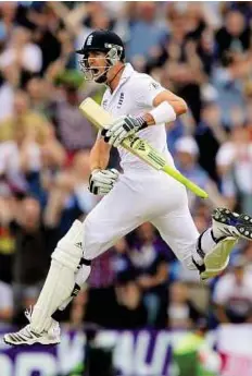  ??  ?? In full flow England’s Kevin Pietersen celebrates his 100 against South Africa during the second Test on Saturday.
AP