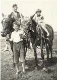  ?? Foto: Archiv Hölzle ?? Zum Leben auf dem Land gehörten schon immer auch Tiere.