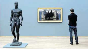  ?? Socha Kráčející od George Kolbeho a Ostrov mrtvých Arnolda Böcklina.
FOTO STAATLICHE MUSEEN ZU BERLIN ?? Co bylo vůdci milé.