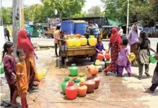  ?? U. SUBRAMANYA­M ?? Water crisis: As many as 17 districts in the State are likely to face drought-like situation in the coming days.