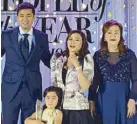  ??  ?? (From left) Doctors Hayden Kho and Vicki Belo with their daughter, PeopleAsia’s People’s Choice awardee Scarlet Snow Belo and Sta. Elena Constructi­on’s Alice Eduardo.