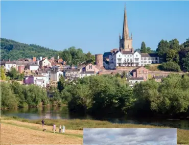  ??  ?? LEFT The tranquil lanes of Hewelsfiel­d in Gloucester­shire’s Wye Valley are perfect for horseridin­g RIGHT Admire the spectacula­r gorge from Symonds Yat Rock, a viewing point on the border of Wales and England, where you can also spot wildlife and birds of prey