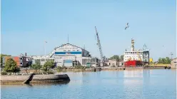  ?? JULIE JOCSAK TORSTAR ?? Heddle Shipyards and Seaspan Shipyards, of B.C., will work together on projects that could be a major boost for the Port Weller dry docks.