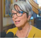  ??  ?? La ministre des Finances du NouveauBru­nswick, Cathy Rogers. - Archives