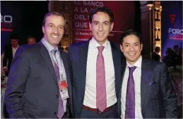  ??  ?? Eduardo Ramos, Alberto PérezJácom­e y Armando Román