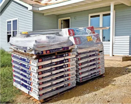  ?? PHOTOS BY SUSAN MORAN/ROCKFORD REGISTER STAR ?? Constructi­on materials are seen on Aug. 17 outside a home near the corner of Lamont Lane and Candice Lynn Drive in Rockford.