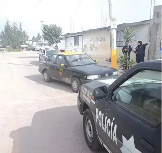  ??  ?? La policía de San Pablo del Monte evitó un asalto a taxista.