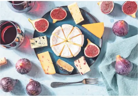  ?? FOTO: KATERINA SOLOVYEVA/DPA ?? Feigen-Liebhaber kombiniere­n die Frucht gerne mit Käse und Wein.