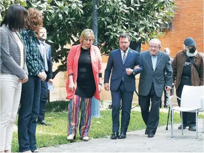  ?? GOVERN ?? Alba Vergés y Pere Aragonès en el Parlament durante el acto de homenaje a las víctimas del franquismo