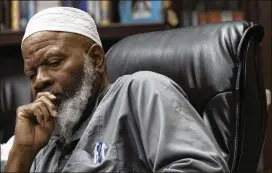  ?? MARY ALTAFFER / ASSOCIATED PRESS ?? Well-known New York City Imam Siraj Wahhaj speaks to reporters Thursday about his son, Siraj Ibn Wahhaj, who faces 11 counts of child cruelty and is accused in court filings of teaching children to become school shooters.