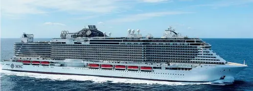  ??  ?? Verso Miami La Msc Seaside, la più grande nave costruita in Italia e varata mercoledì scorso, è salpata da Trieste per la crociera inaugurale di 21 giorni verso Miami mila Le tonnellate di stazza della Msc Seaside, la più grande mai realizzata in...